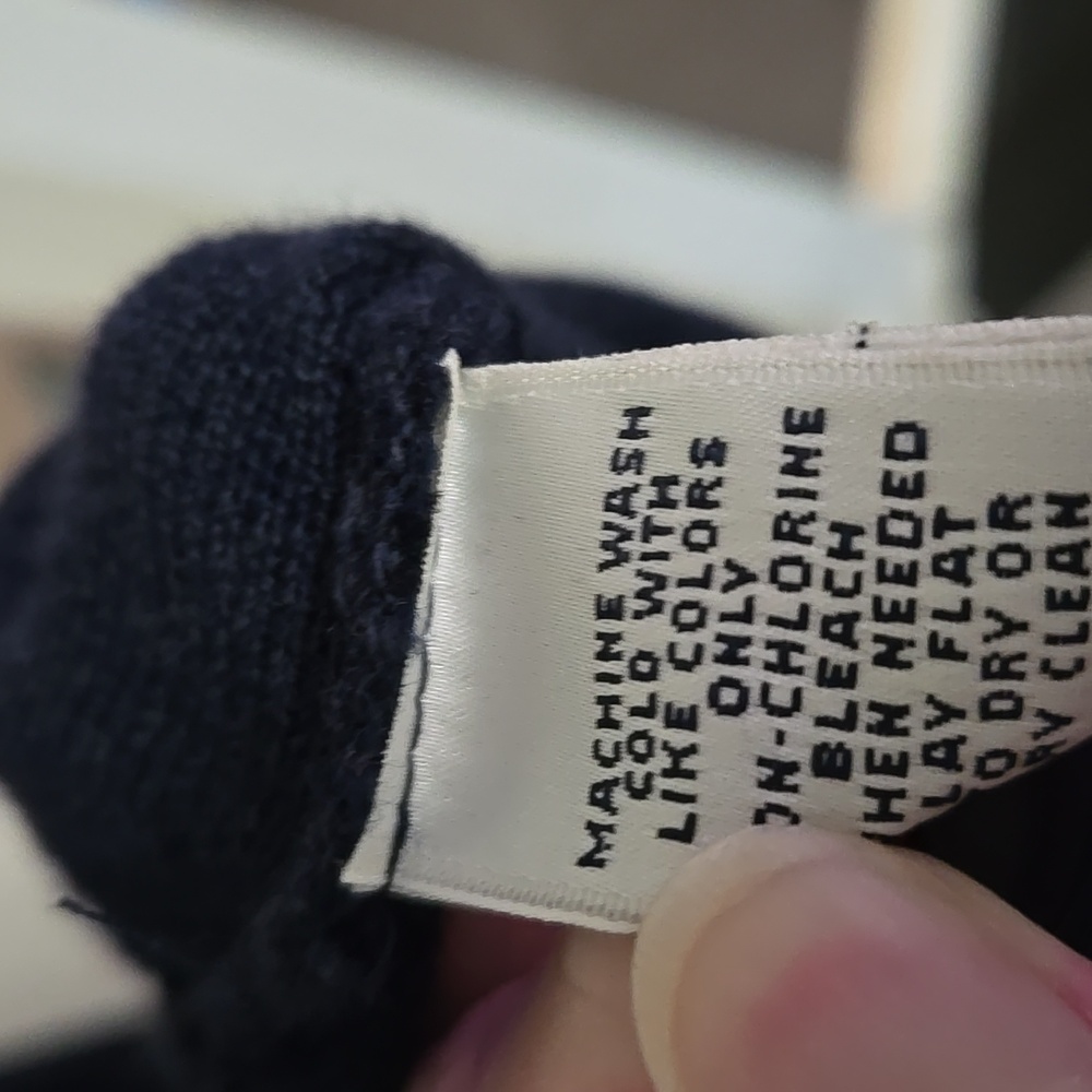 Turnbury Men's Navy Sweater - Picture 10 of 12